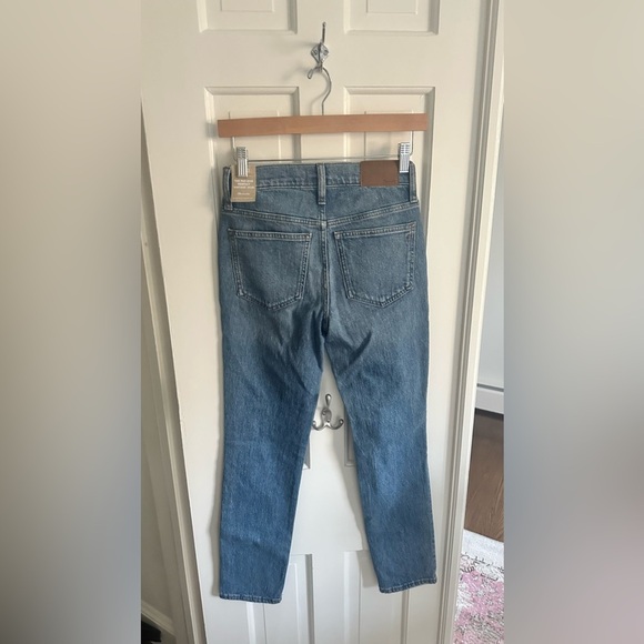 Madewell New Mid-Rise Perfect Vintage Jean Ainsdale Wash Knee-Rip Edition 23 NWT - Picture 13 of 16